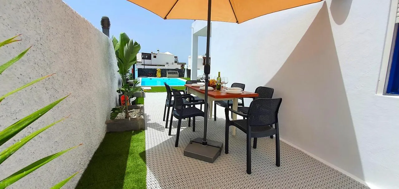 بيت للعطل فيلا Casa Yaiza بلايا بلانكا